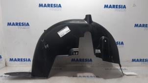 Used Wheel arch liner Citroen C4 Cactus (0B/0P) 1.2 PureTech 82 12V Price € 35,00 Margin scheme offered by Maresia Parts