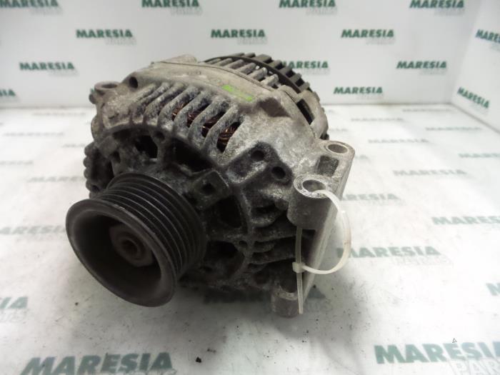 Gebrauchte Dynamo Renault Megane Coupé (DA) 1.4 16V Preis € 50,00 Margenregelung angeboten von Maresia Parts