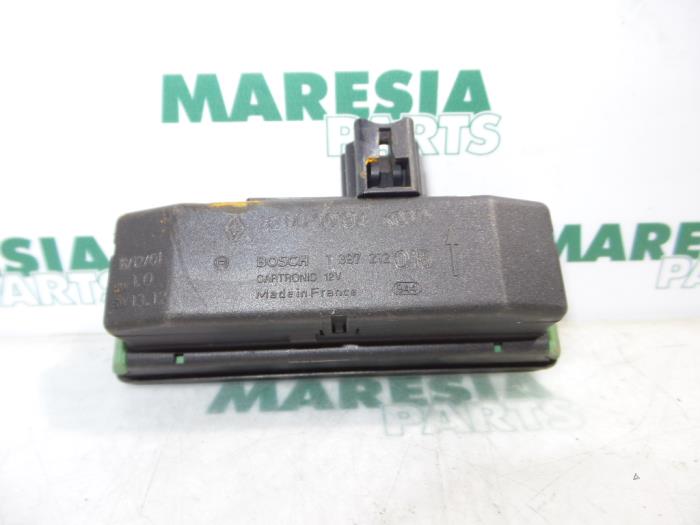 Begagnade Regnsensor Renault Laguna II Grandtour (KG) 1.9 dCi 120 Pris € 35,00 Marginaltabell erbjuds av Maresia Parts