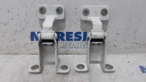Used Rear door hinge, left Renault Kangoo Express (FW) 1.5 dCi 75 FAP Price € 48,40 Inclusive VAT offered by Maresia Parts