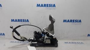 Used Gear stick Renault Zoé (AG) 65kW Price € 75,00 Margin scheme offered by Maresia Parts