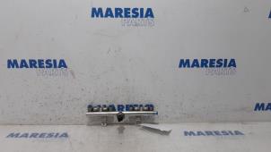 Used Fuel injector nozzle Peugeot 207/207+ (WA/WC/WM) 1.6 16V GT THP Price € 75,00 Margin scheme offered by Maresia Parts