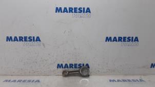 Used Connecting rod Peugeot 207 CC (WB) 1.6 HDiF 16V Price € 40,00 Margin scheme offered by Maresia Parts