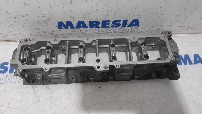 Camshaft housing from a Peugeot 207 CC (WB) 1.6 HDiF 16V 2014
