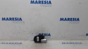 Używane Silnik szyberdachu Fiat Panda (169) 1.2 Fire Cena € 90,00 Procedura marży oferowane przez Maresia Parts