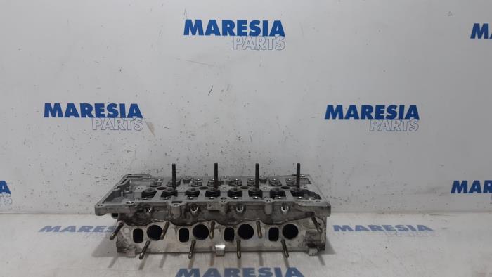 Usagé Culasse Fiat Stilo MW (192C) 1.9 JTD 16V 140 Multijet Prix € 262,50 Règlement à la marge proposé par Maresia Parts