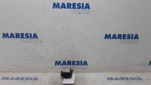 Used Heater resistor Renault Clio IV (5R) 0.9 Energy TCE 90 12V Price € 20,00 Margin scheme offered by Maresia Parts