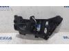 Rear bumper bracket, left from a Renault Clio IV (5R) 0.9 Energy TCE 90 12V 2016