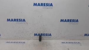 Used Relay Peugeot 207 CC (WB) 1.6 16V Price € 15,00 Margin scheme offered by Maresia Parts