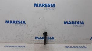 Usagé Broche bobine Peugeot 107 1.0 12V Prix € 15,00 Règlement à la marge proposé par Maresia Parts