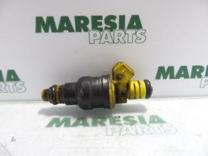 Used Injector (petrol injection) Alfa Romeo GTV (916) 2.0 16V Twin Spark Price € 25,00 Margin scheme offered by Maresia Parts
