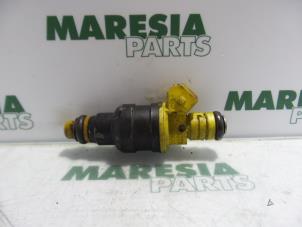 Used Injector (petrol injection) Alfa Romeo GTV (916) 2.0 16V Twin Spark Price € 25,00 Margin scheme offered by Maresia Parts