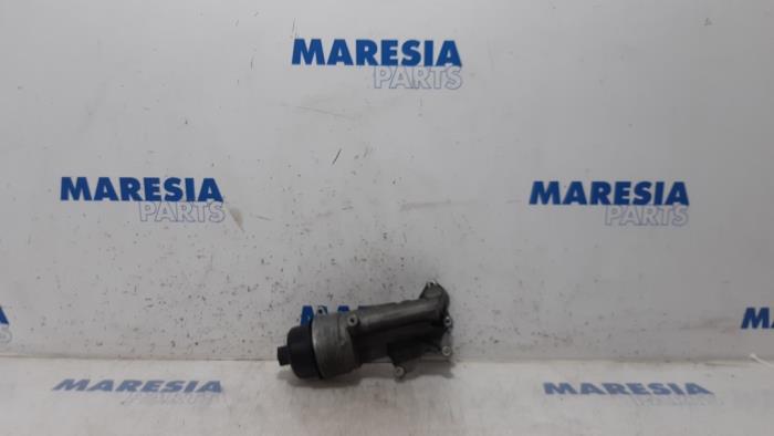 Gebrauchte Ölfilterhalter Peugeot 3008 I (0U/HU) 1.6 VTI 16V Preis € 50,00 Margenregelung angeboten von Maresia Parts