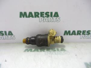 Usagé Injecteur (injection essence) Alfa Romeo 166 3.0 V6 24V Prix € 35,00 Règlement à la marge proposé par Maresia Parts