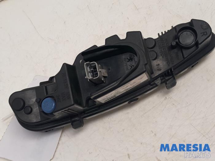 Daytime running light, right Citroen DS3 1.4 16V VTi 9671962180 VALEO