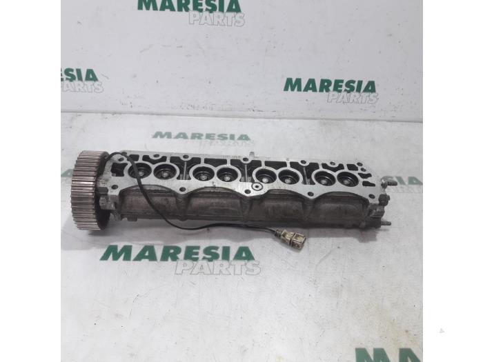 Usagé Arbre à cames Fiat Marea Weekend (185BX/CX) 1.6 SX,ELX 16V Prix € 50,00 Règlement à la marge proposé par Maresia Parts