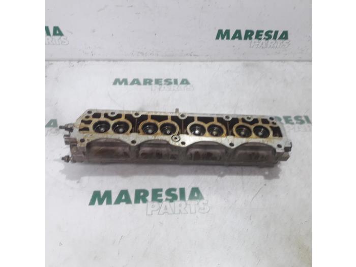 Camshaft from a Fiat Bravo (182A) 1.6 SX 16V 1996