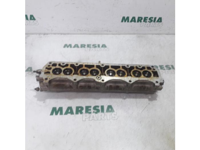 Usagé Arbre à cames Fiat Bravo (182A) 1.6 SX 16V Prix € 50,00 Règlement à la marge proposé par Maresia Parts