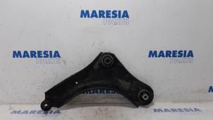 Used Front lower wishbone, left Renault Megane III Berline (BZ) 1.5 dCi 105 Price € 25,00 Margin scheme offered by Maresia Parts