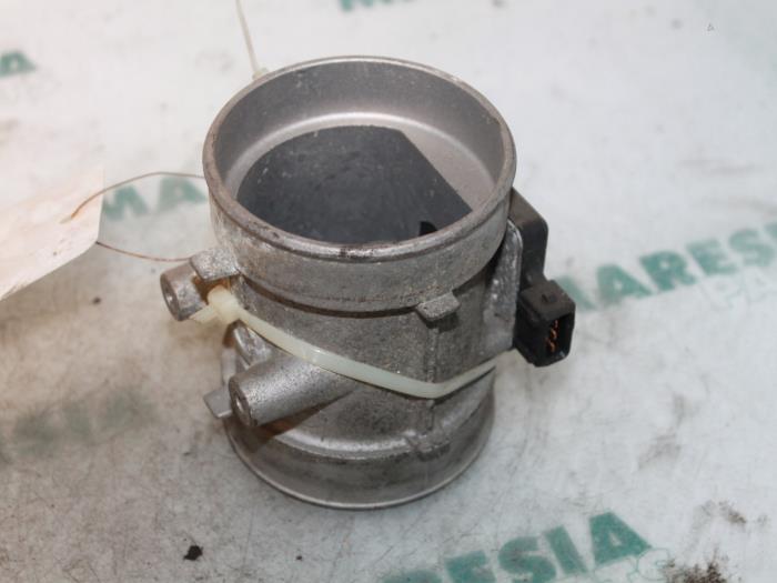 Usagé Débitmètre Lancia Dedra 1.8 GT 16V VVT Prix € 35,00 Règlement à la marge proposé par Maresia Parts