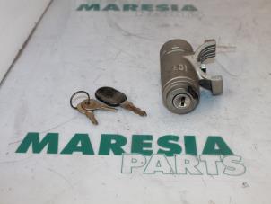 Used Ignition lock + key Fiat Fiorino (146) 1.3 70 Price € 25,00 Margin scheme offered by Maresia Parts