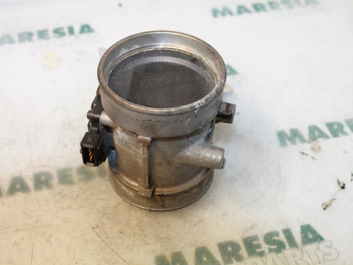 Begagnade Luftflödesmätare Fiat Marea (185AX) 1.8 ELX 16V Pris € 40,00 Marginaltabell erbjuds av Maresia Parts