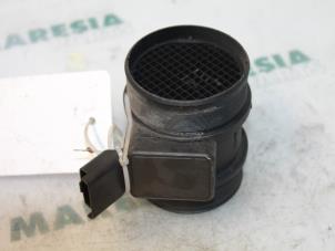 Used Airflow meter Peugeot 206 SW (2E/K) 2.0 HDi Price € 30,00 Margin scheme offered by Maresia Parts