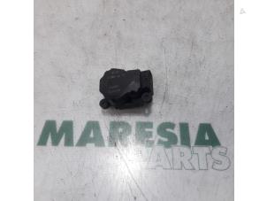 Used Heater valve motor Peugeot 307 SW (3H) 2.0 HDi 90 Price € 20,00 Margin scheme offered by Maresia Parts