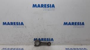 Used Connecting rod Citroen Jumpy (G9) 1.6 HDI Price € 48,40 Inclusive VAT offered by Maresia Parts