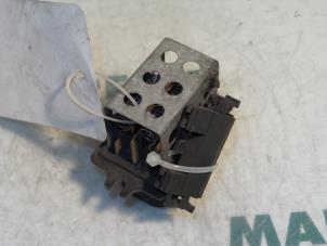 Used Heater resistor Renault 19 Phase II/III (B/C53) 1.7i Price € 20,00 Margin scheme offered by Maresia Parts