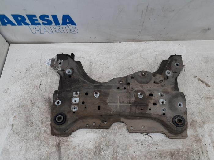 Usagé Faux châssis Renault Laguna III (BT) 2.0 16V Prix € 70,00 Règlement à la marge proposé par Maresia Parts