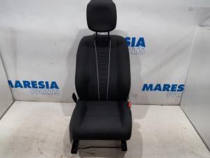 Używane Fotel prawy Renault Megane III Berline (BZ) 1.5 dCi 105 Cena € 157,50 Procedura marży oferowane przez Maresia Parts