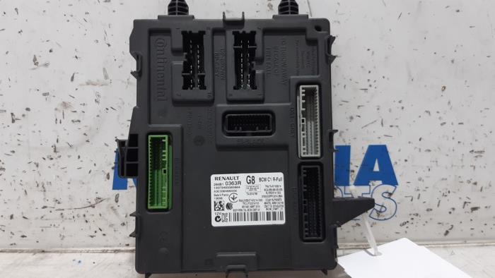 Ordenador body control de un Renault Megane IV Estate (RFBK) 1.5 Energy dCi 95 2019