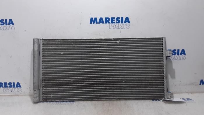 Usagé Condenseur de climatisation Renault Laguna III (BT) 2.0 16V Prix € 75,00 Règlement à la marge proposé par Maresia Parts