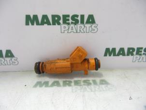 Usagé Injecteur (injection essence) Alfa Romeo 147 (937) 1.6 HP Twin Spark 16V Prix € 25,00 Règlement à la marge proposé par Maresia Parts