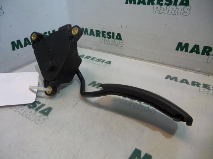 Gebrauchte Gaspedalposition Sensor Renault Megane II Grandtour (KM) 1.5 dCi 80 Preis € 35,00 Margenregelung angeboten von Maresia Parts