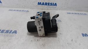 Used ABS pump Peugeot 307 CC (3B) 2.0 16V Price € 105,00 Margin scheme offered by Maresia Parts