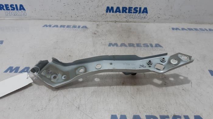 Begagnade Front Renault Megane III Berline (BZ) 1.4 16V TCe 130 Pris € 25,00 Marginaltabell erbjuds av Maresia Parts