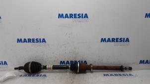 Used Front drive shaft, right Renault Laguna III (BT) 2.0 16V Price € 90,00 Margin scheme offered by Maresia Parts