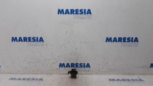 Used Cooling fan resistor Renault Laguna III (BT) 2.0 16V Price € 25,00 Margin scheme offered by Maresia Parts