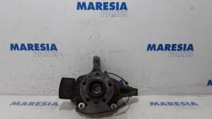 Used Knuckle, front right Renault Laguna III (BT) 2.0 16V Price € 75,00 Margin scheme offered by Maresia Parts