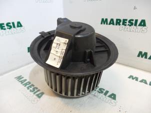 Used Heating and ventilation fan motor Fiat Marea (185AX) 2.4 JTD 130 Price € 25,00 Margin scheme offered by Maresia Parts