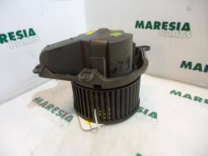 Used Heating and ventilation fan motor Renault Safrane I 3.0i V6 RT,RXE Price € 35,00 Margin scheme offered by Maresia Parts