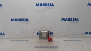 Używane Modul poduszki powietrznej Renault Laguna III (BT) 2.0 16V Cena € 90,00 Procedura marży oferowane przez Maresia Parts