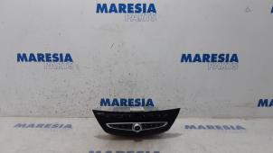 Used Radio CD player Renault Laguna III (BT) 2.0 16V Price € 157,50 Margin scheme offered by Maresia Parts