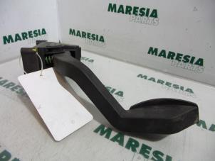 Used Throttle pedal position sensor Fiat Punto II (188) 1.9 JTD 80 ELX Price € 20,00 Margin scheme offered by Maresia Parts