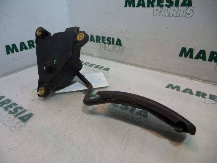 Gebrauchte Gaspedalposition Sensor Renault Grand Scénic II (JM) 2.0 16V Preis € 29,95 Margenregelung angeboten von Maresia Parts