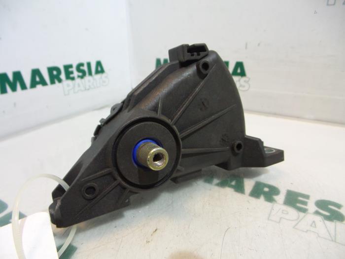 Begagnade Gaspedalsensor Renault Laguna II (BG) 3.0 V6 24V Pris € 30,00 Marginaltabell erbjuds av Maresia Parts
