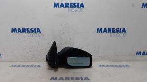 Used Wing mirror, right Renault Laguna III (BT) 2.0 16V Price € 105,00 Margin scheme offered by Maresia Parts