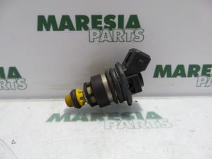 Usagé Injecteur (injection essence) Citroen Xantia (X1/2) 2.9i V6 24V Prix € 30,00 Règlement à la marge proposé par Maresia Parts